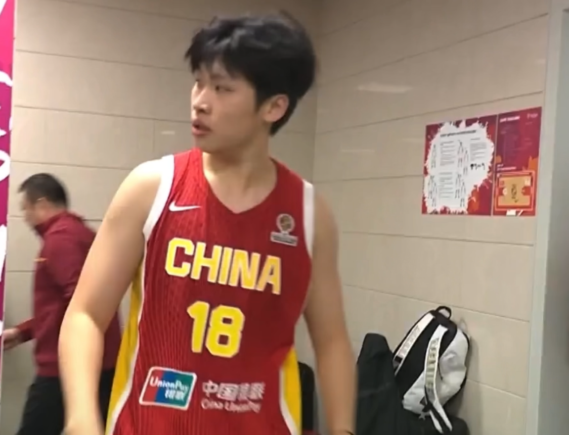 开云官网-胜捷克更衣室！王思雨笑开花，其余各将淡定，球队隐患还是多！